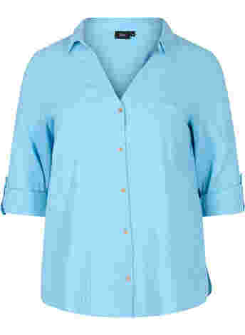 Blouse with 3/4-length sleeves and buttons