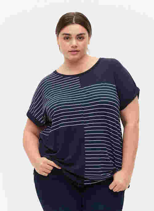 Short-sleeved viscose t-shirt with stripes