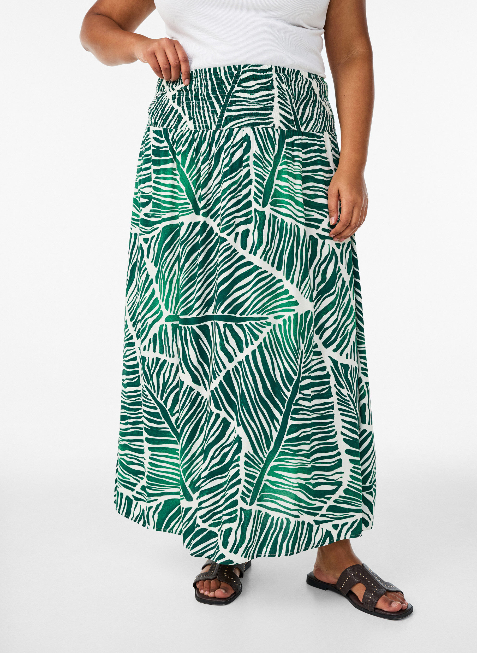 ZizzifashionViscose maxi skirt with smocking, Green, Model image number 2