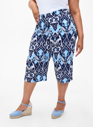 Viscose culotte trousers with print, Blue Ethnic AOP, Model image number 2