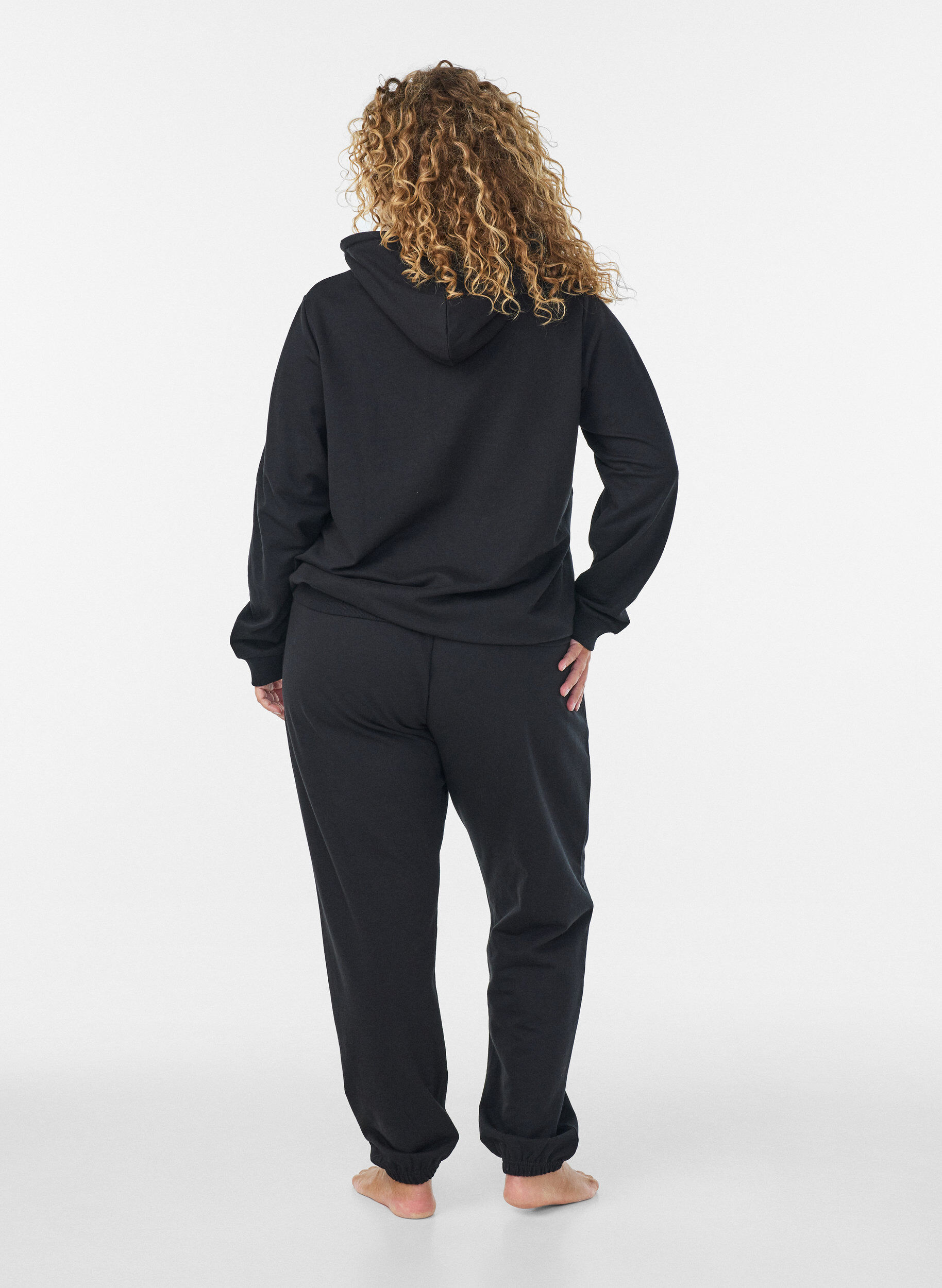 ZizzifashionSweatshirt with hood and print, Black, Model image number 2