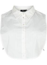 Loose shirt collar with decorative buttons