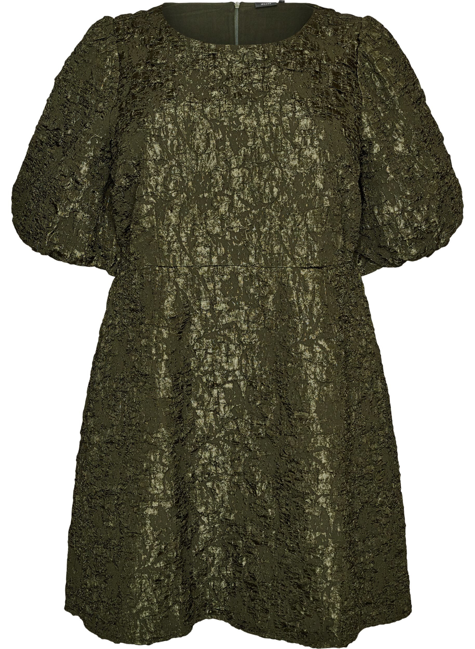 Jacquard dress with puff sleeves and A-line