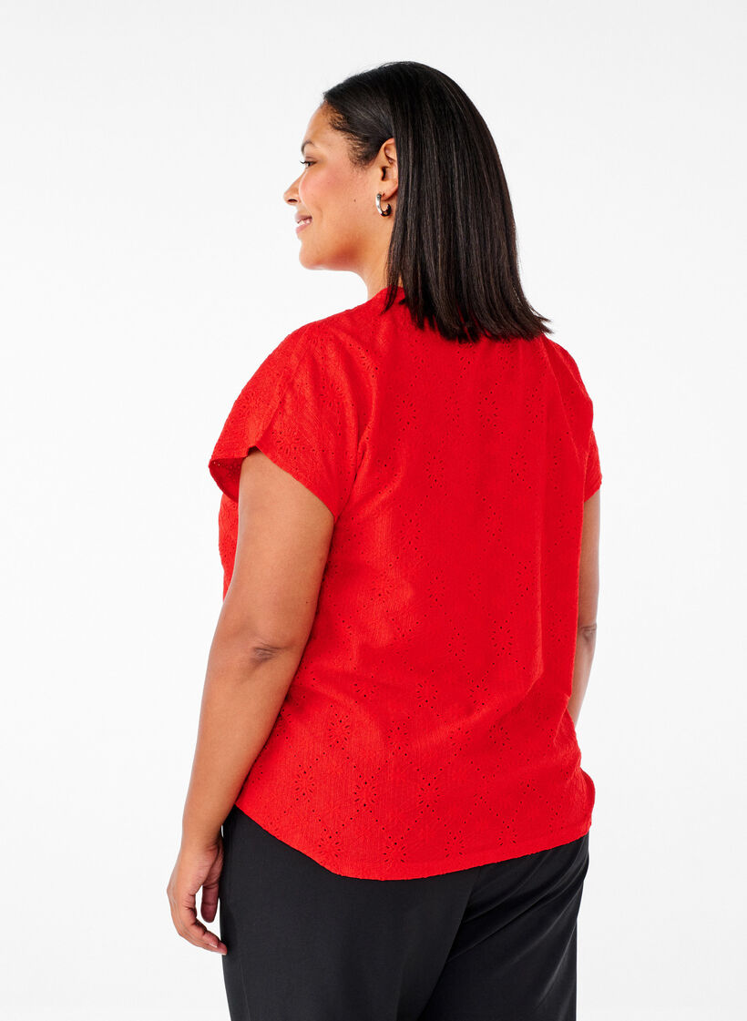 Blouse with short sleeves and floral embroidery, Flame Scarlet, Model image number 1