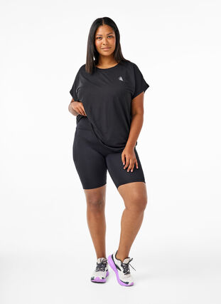 Tight-fitting high-waist shorts with pockets, Black, Model image number 3
