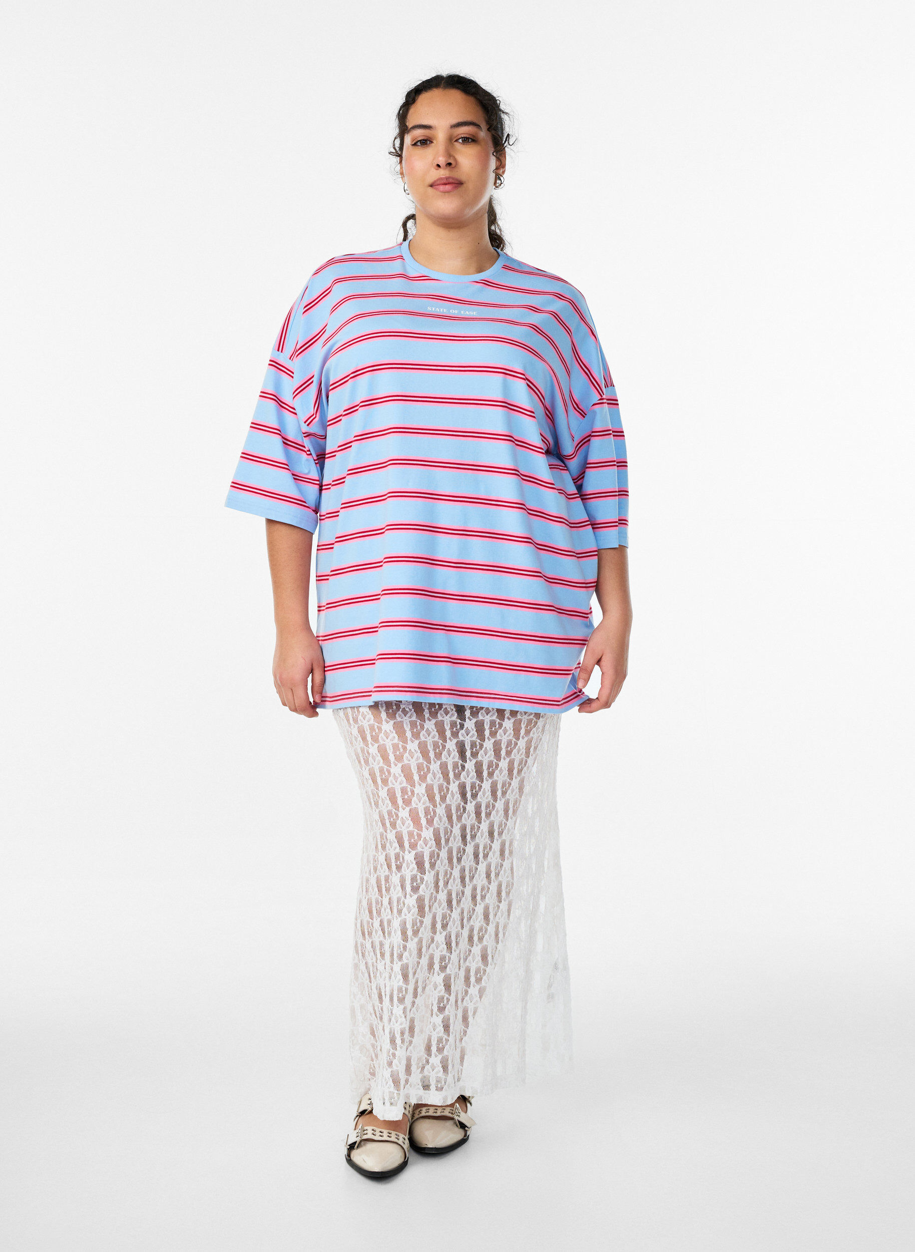 Zizzifashion Oversized T-shirt with stripes and 1/2 sleeves, Light Blue, Model image number 1