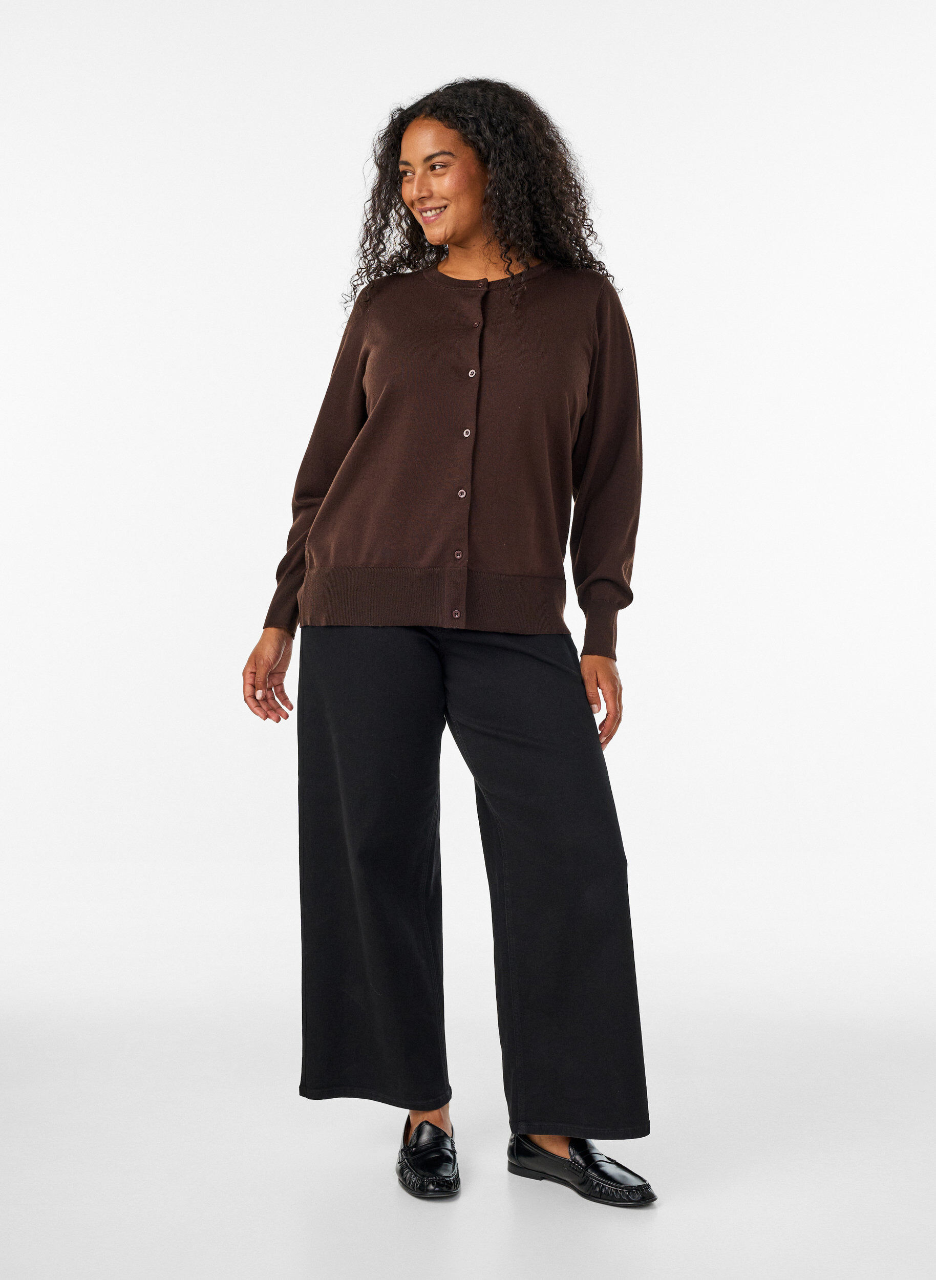 ZizzifashionFine-knit cardigan with round neck, Brown, Model image number 1