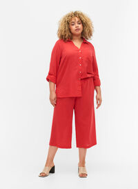 7/8 trousers in cotton blend with linen, Hibiscus, Model