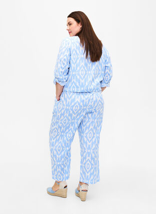 Patterned trousers with linen, Serenity AOP, Model image number 1