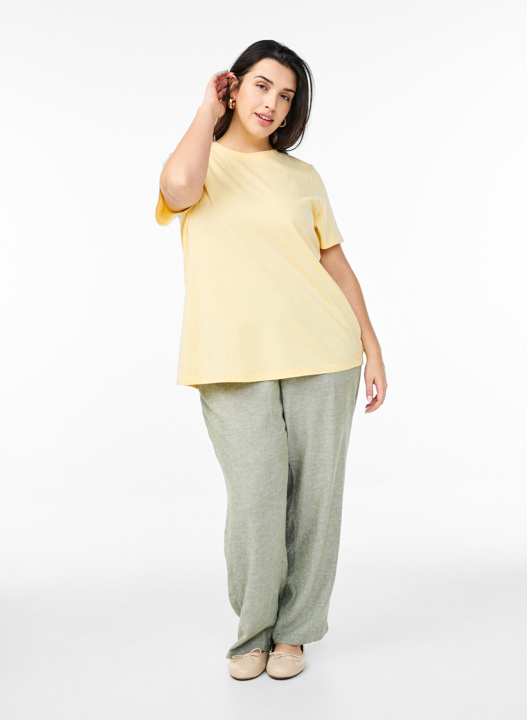 ZizzifashionBasic cotton T-shirt with round neck, Yellow, Model image number 1