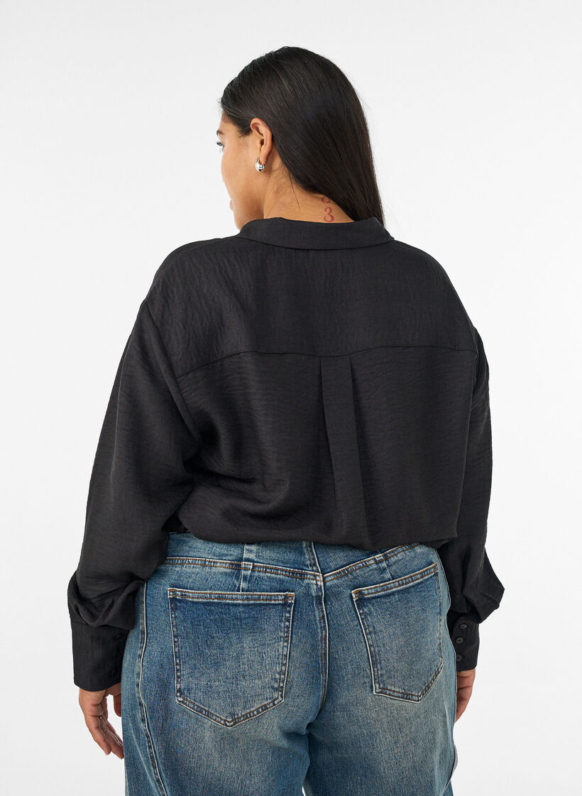 Loose shirt with V-neck, Black, Model image number 2