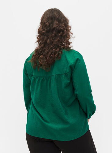 Long-sleeved top in viscose blend, Evergreen, Model image number 1