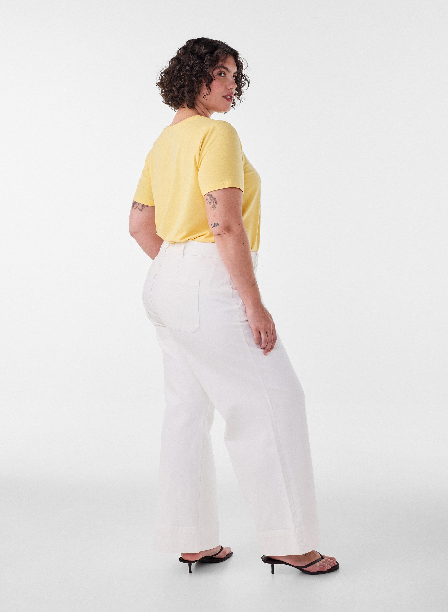 ZizzifashionBasic plain cotton t-shirt, Yellow, Model image number 2