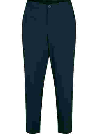Classic trousers with pockets
