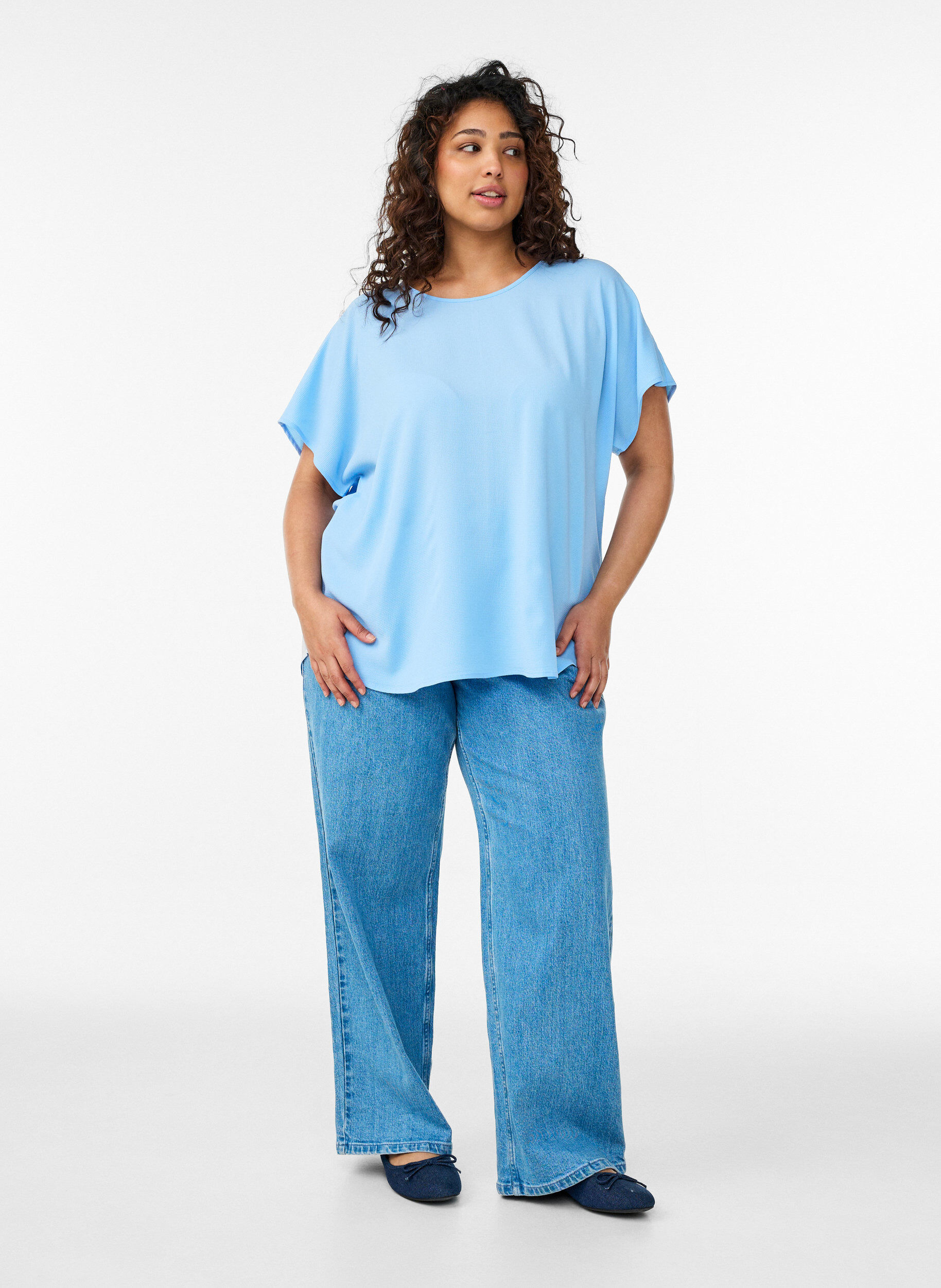 ZizzifashionBlouse with short sleeves and a round neckline, Blue, Model image number 1