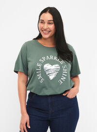 FLASH - T-shirt with motif, Balsam Green, Model