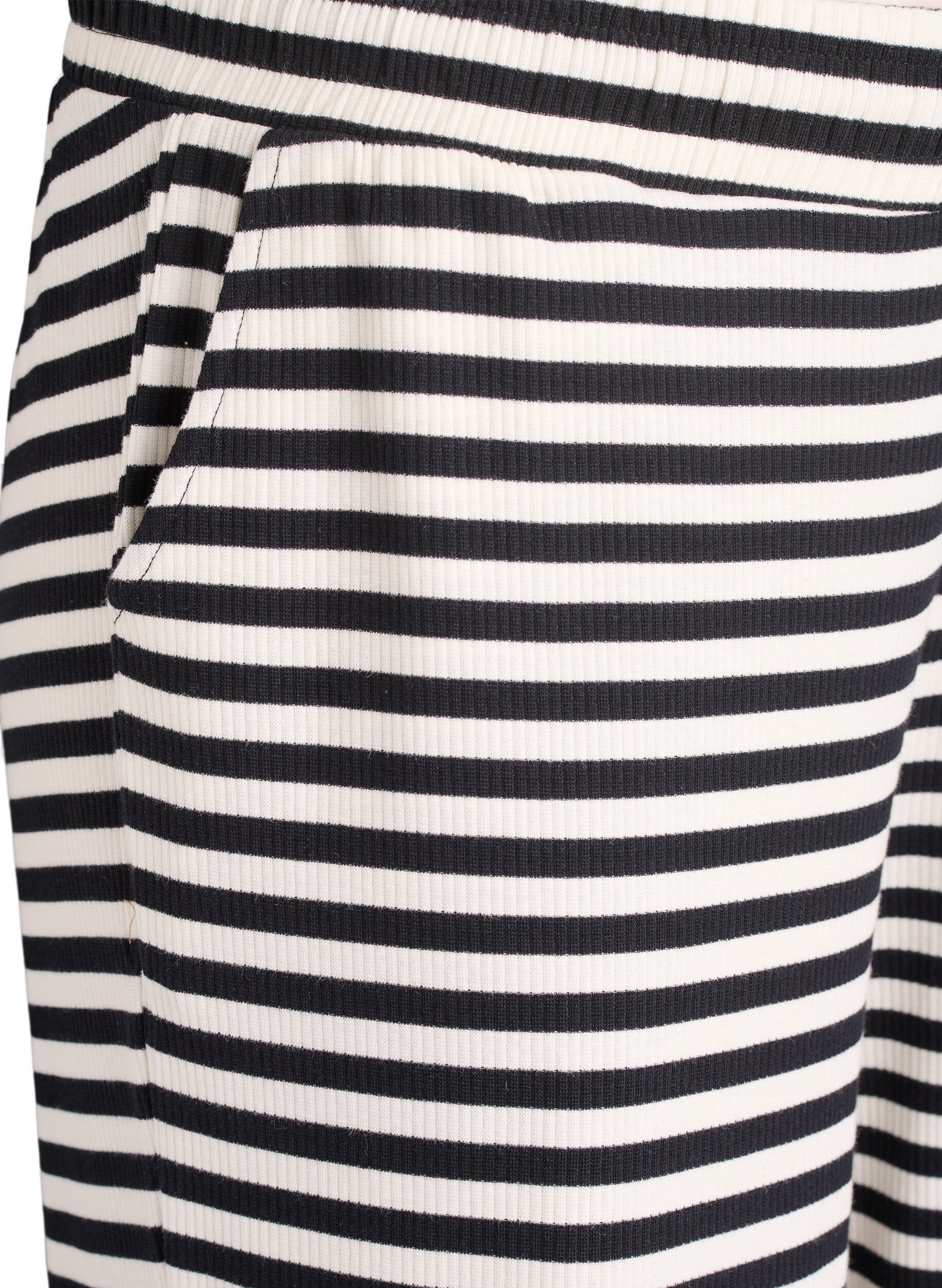 ZizzifashionStriped pyjama trousers with a high waist and wide legs, Black, Packshot image number 2