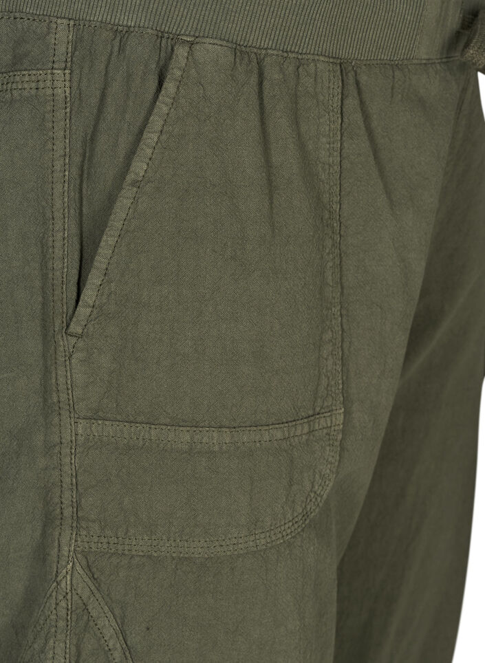 Cotton Capri trousers , Green, Packshot image number 2