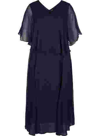 Short-sleeved midi dress with v-neckline