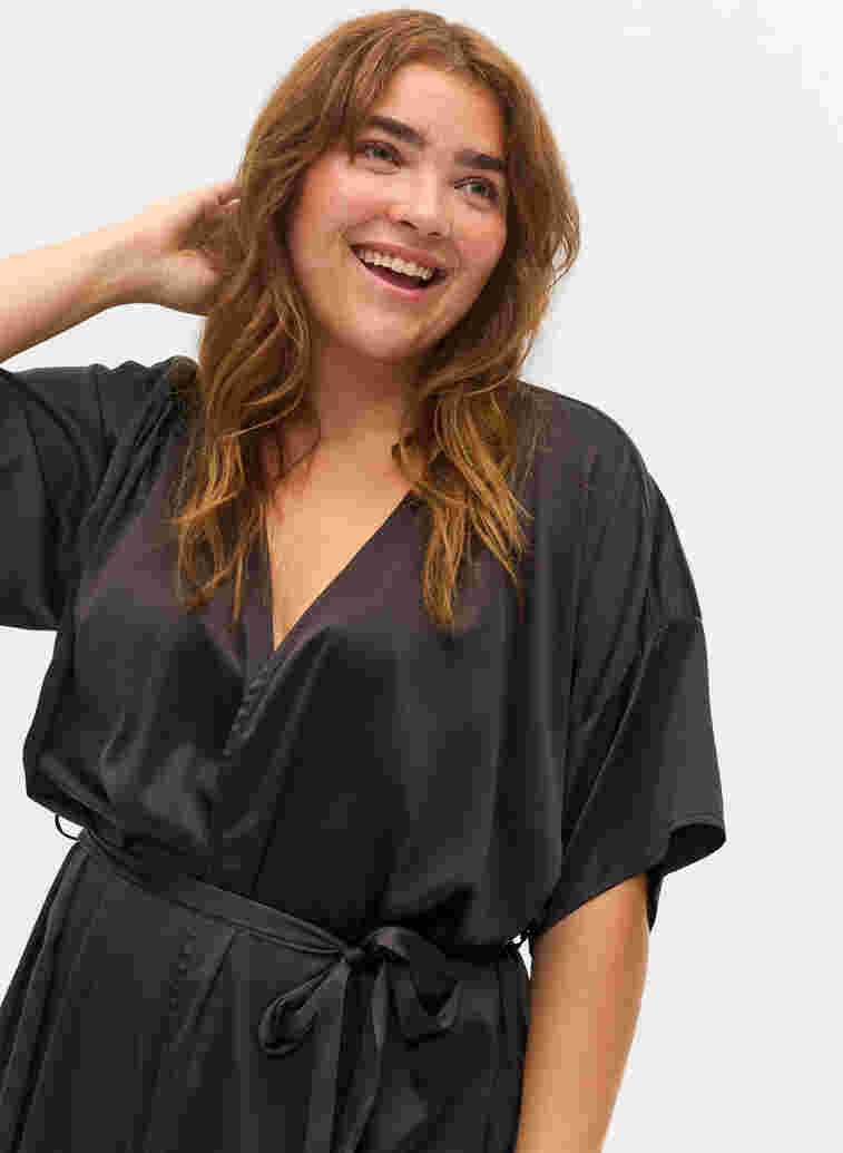 Short-sleeved dressing gown, Black, Model image number 2