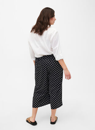 Culotte trousers with print, Black Dot, Model image number 1