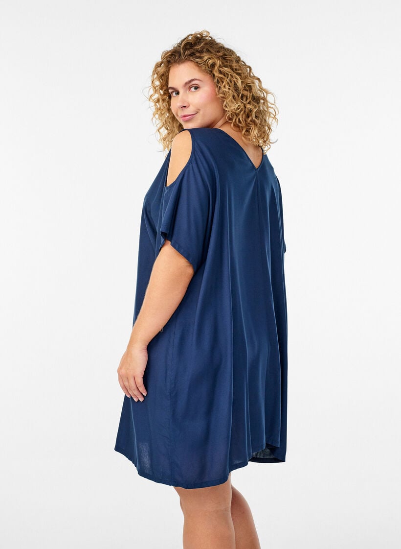Beach dress in viscose with shoulder detail, Blue, Model image number 2