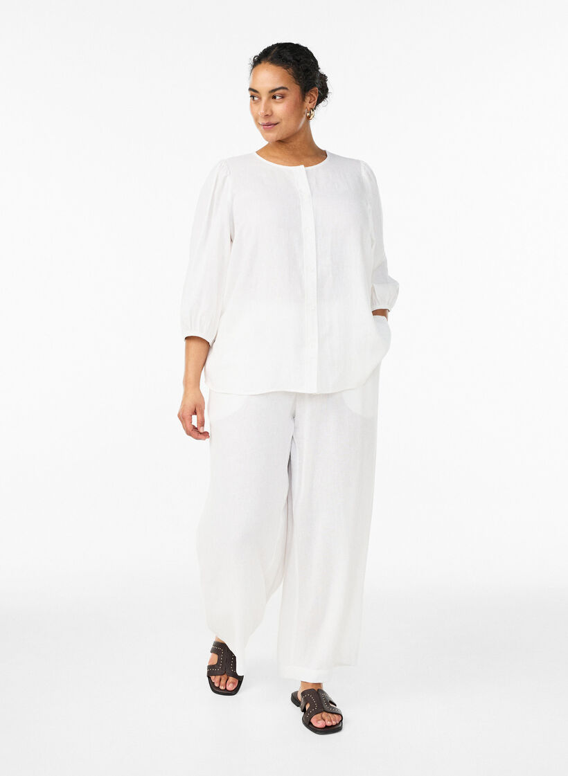Shirt blouse in linen and viscose with 3/4-sleeves, White, Model