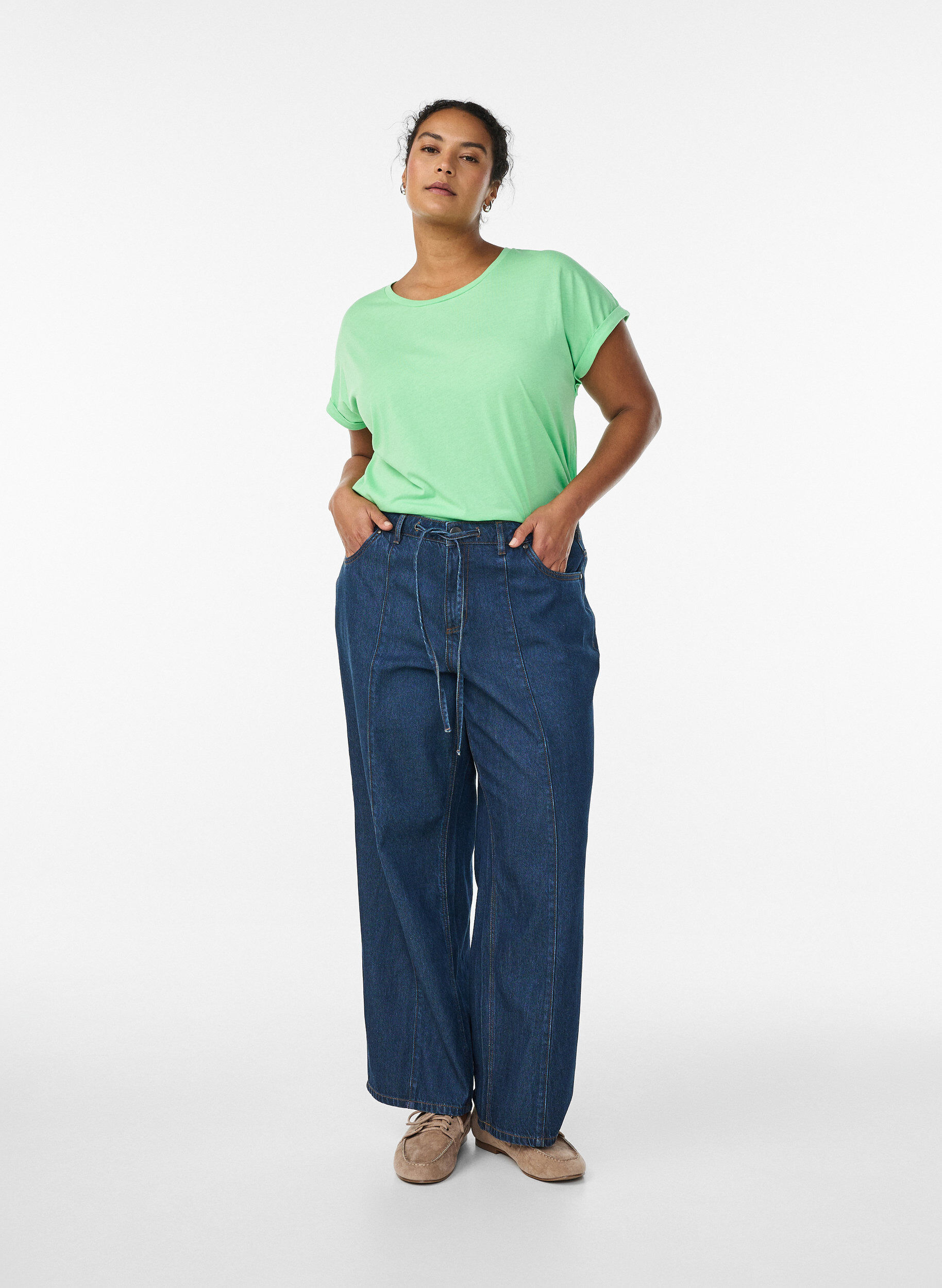 Zizzifashion Short-sleeved t-shirt in a cotton blend, Green, Model image number 1