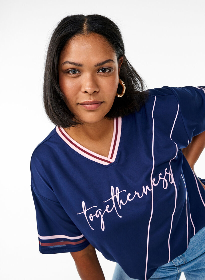 Sporty t-shirt with stripes and text motif, Blue, Model image number 3