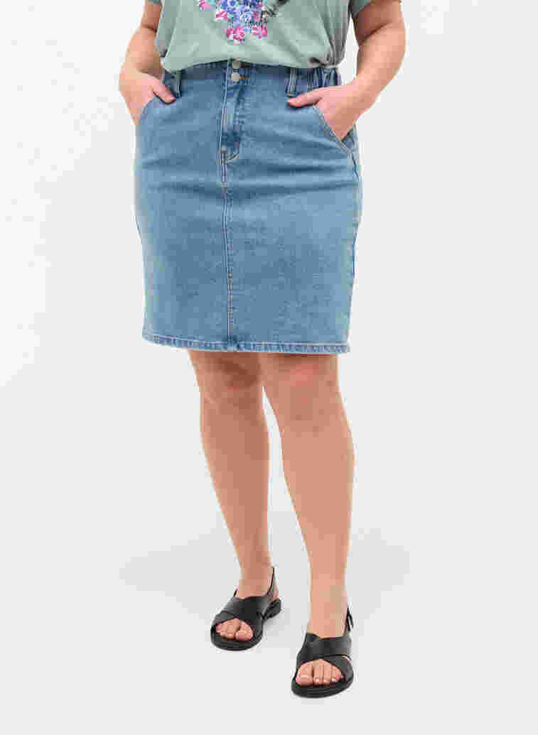 Denim skirt with pockets, Light blue denim, Model