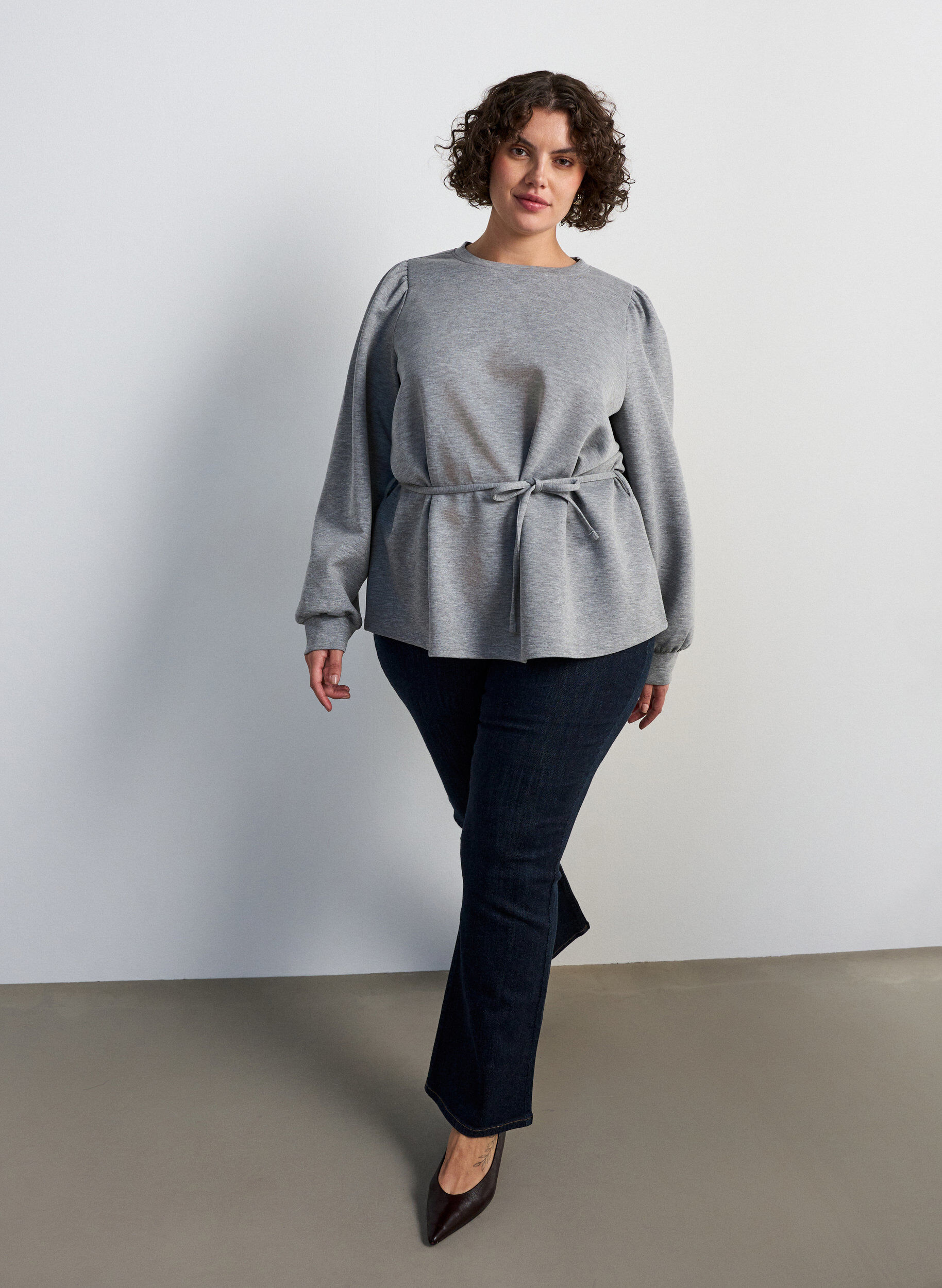 ZizzifashionBlouse with tie and puff sleeves, Grey, Model image number 1