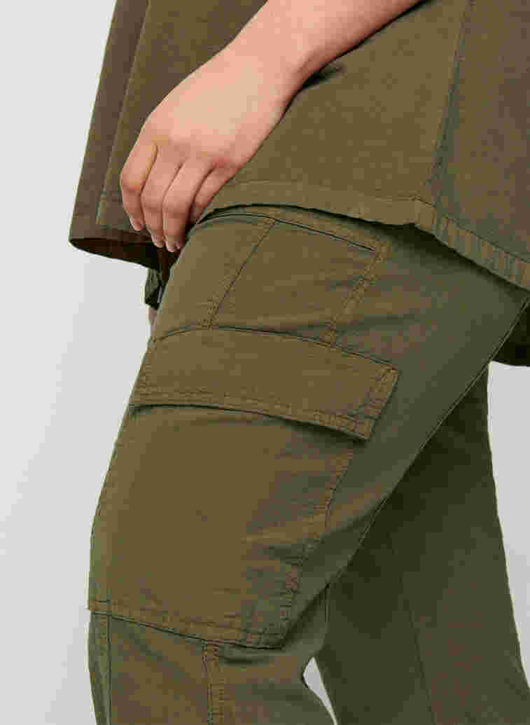Loose cotton trousers, Ivy Green, Model image number 1