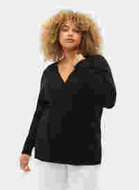Knitted jumper with wrap, Black, Model