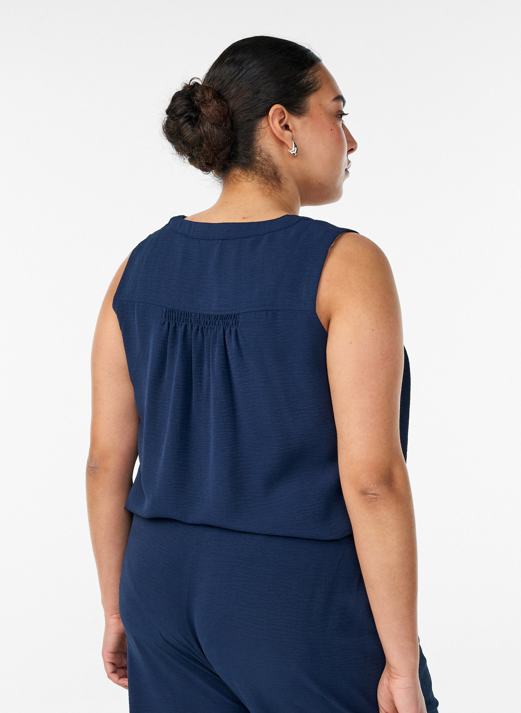 ZizzifashionSleeveless top with wrinkle details, Blue, Model image number 1