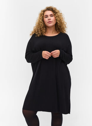 Oversized knitted dress in a viscose blend, Black, Model image number 0
