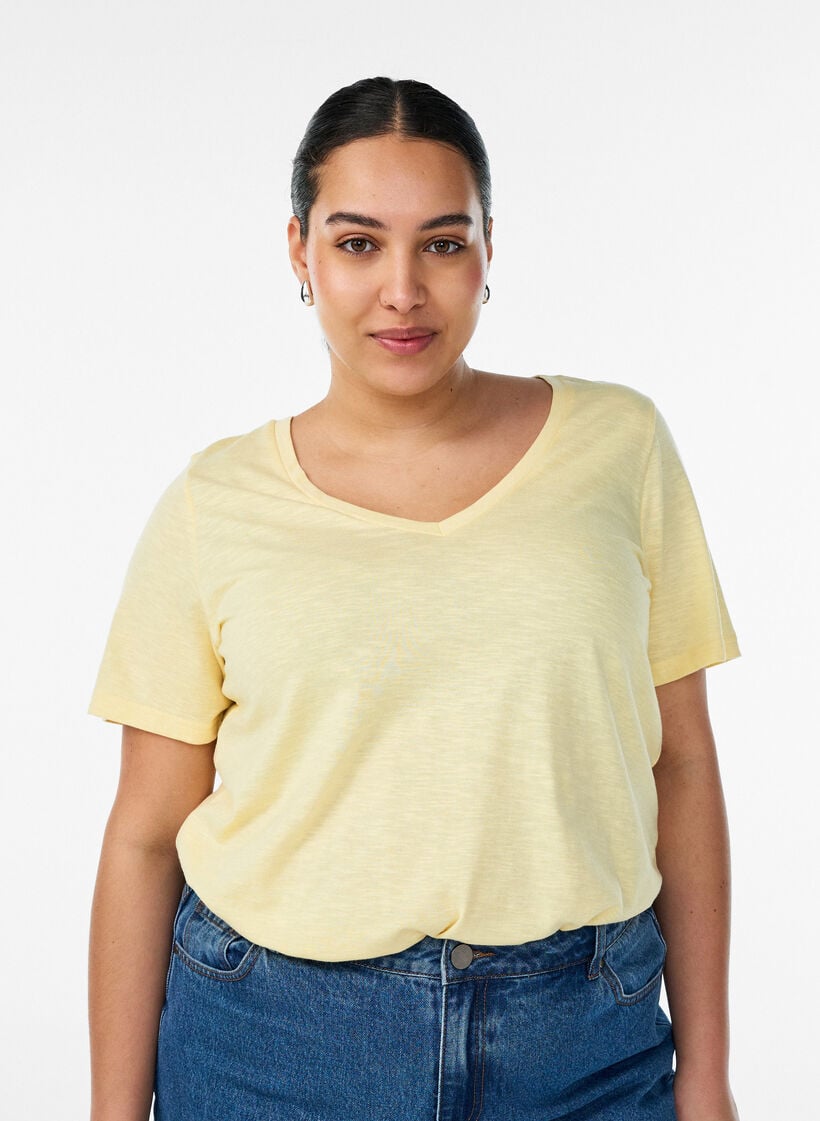 Short-sleeved basic t-shirt with v-neck, Yellow, Model image number 0