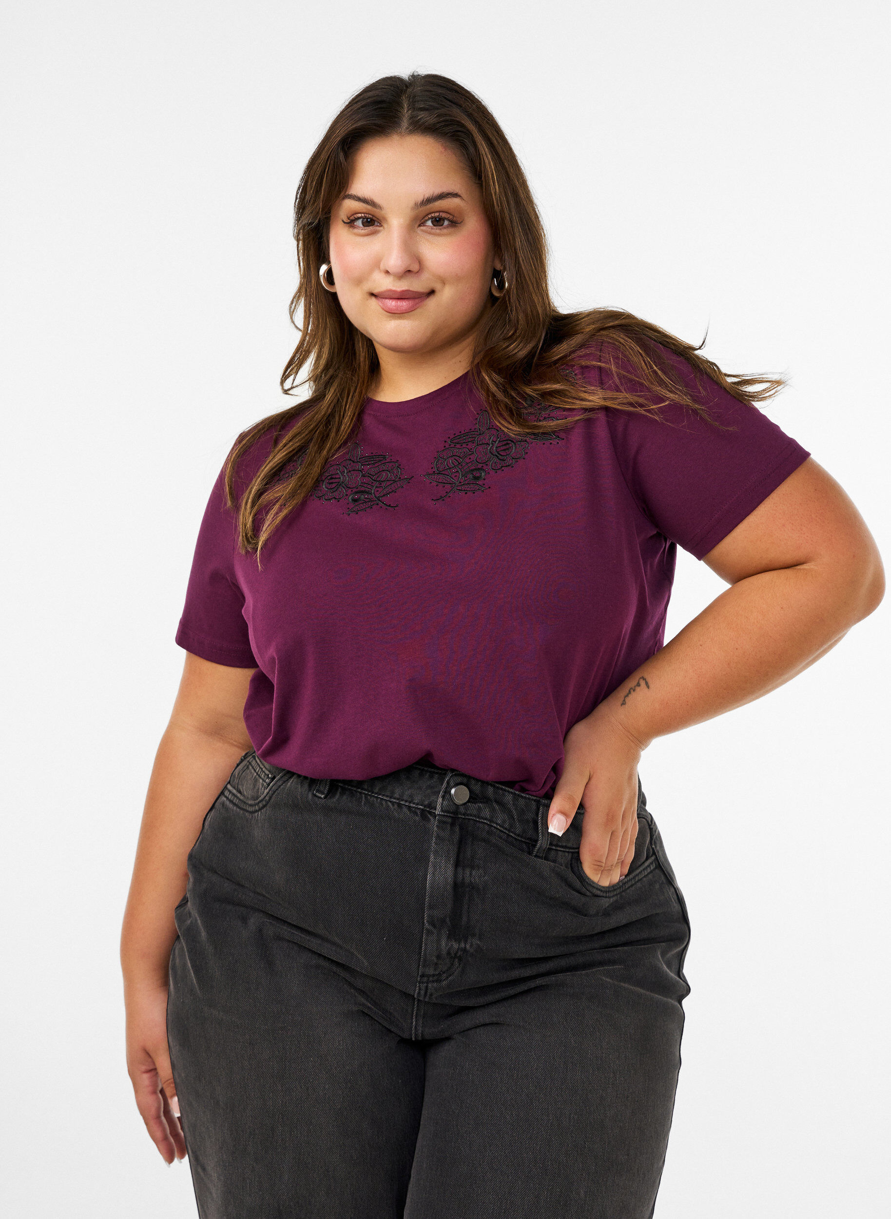 ZizzifashionT-shirt with floral embroidery and rhinestones, Purple, Model image number 0