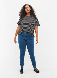 High-waisted super slim Amy jeans , Mid Blue, Model