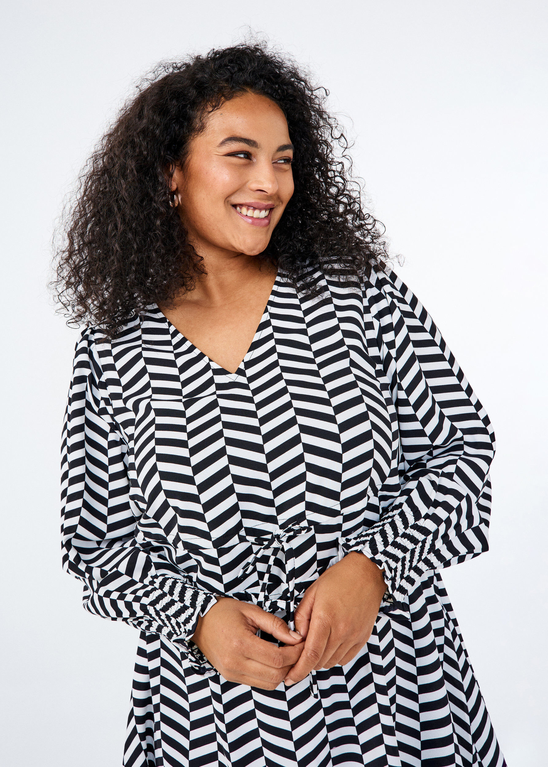 Zizzifashion Dress with tie belts at the waist, Black, Image image number 0