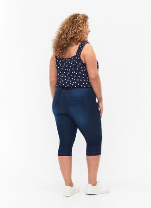 High waisted Amy capri jeans with super slim fit, Blue denim, Model image number 1