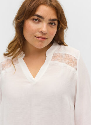 Viscose blouse with 3/4 sleeves and lace details, Bright White, Model image number 2