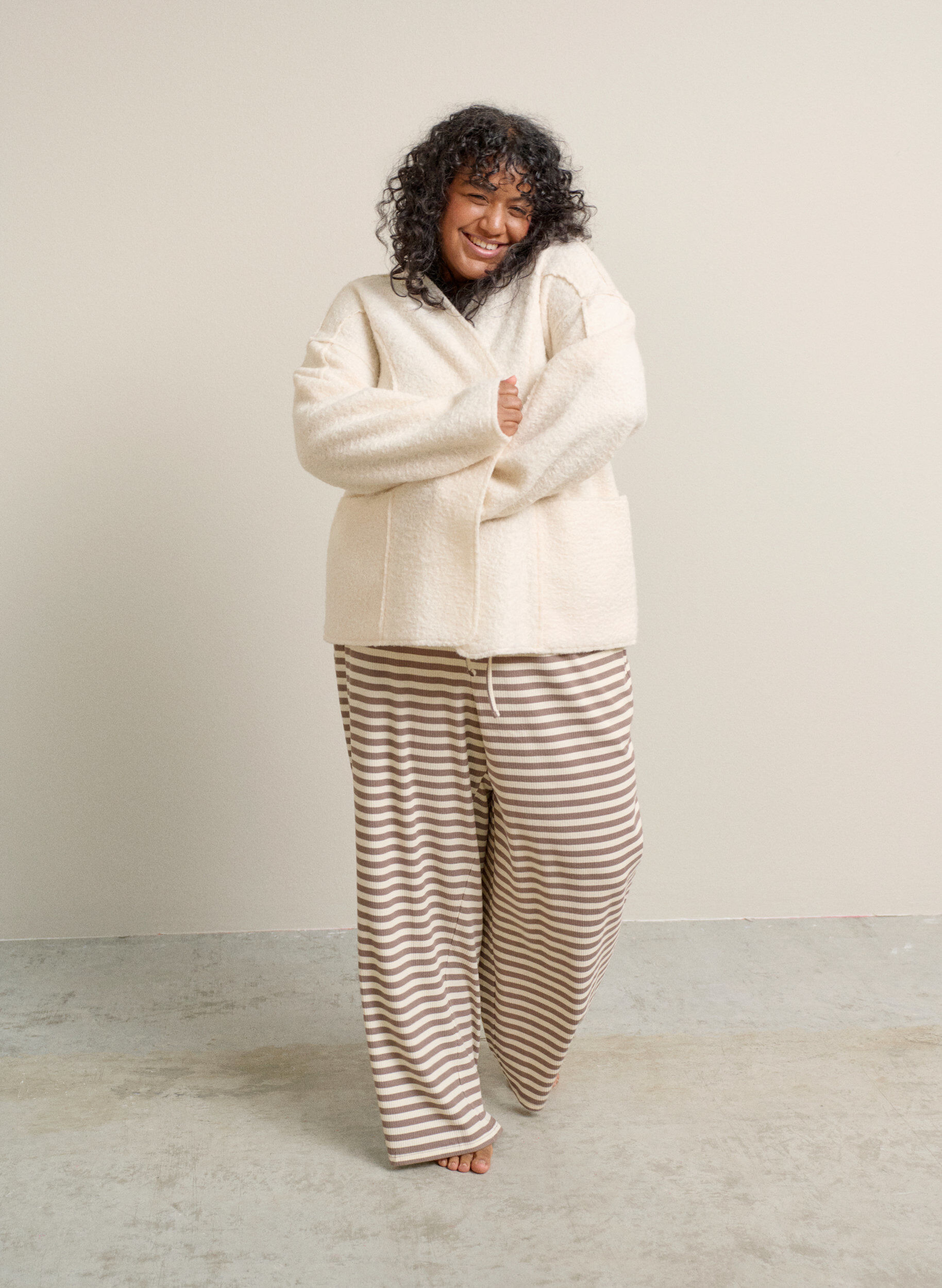 ZizzifashionStriped pyjama trousers with a high waist and wide legs, Beige, Image image number 0