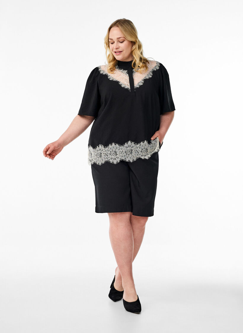 Short-sleeved shirt blouse with lace details, Black, Model image number 1