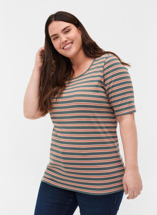 Striped, ribbed cotton t-shirt, Balsam Green Stripe, Model image number 0