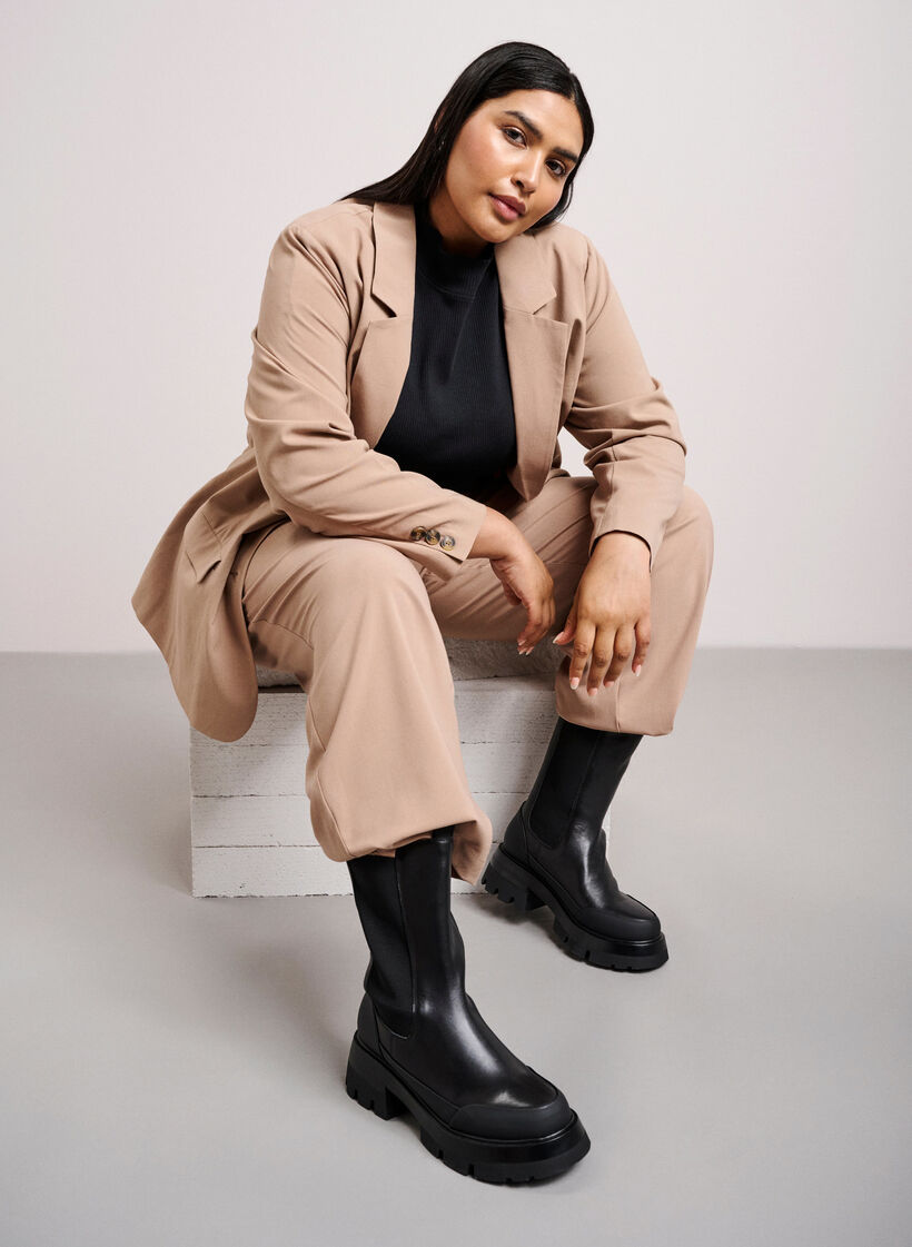 Wide fit leather boot with chunky sole, Black, Image image number 1