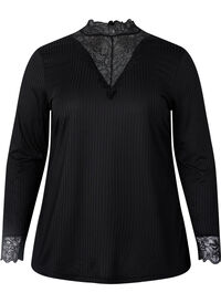Blouse with lace and long sleeves