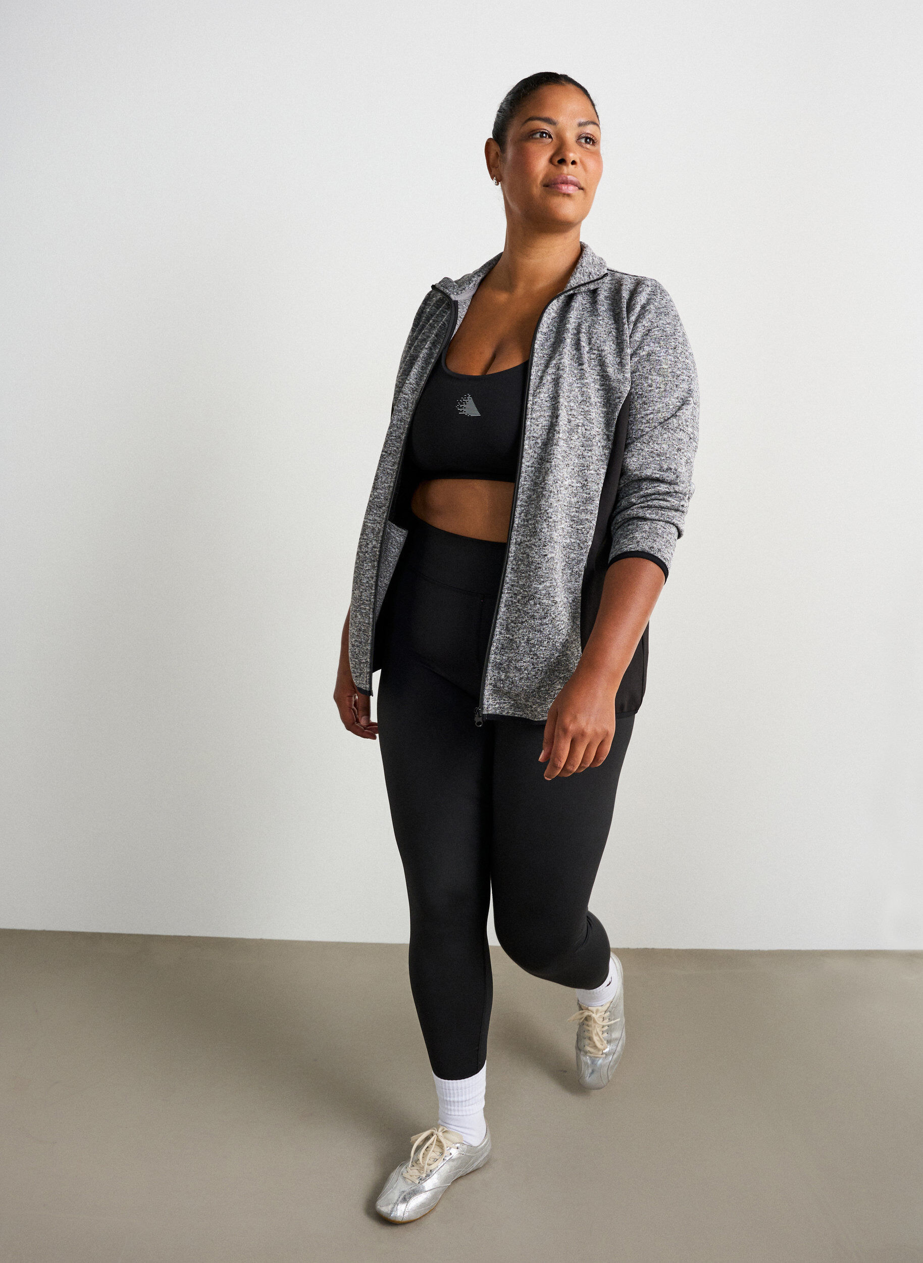 ZizzifashionTraining cardigan with contrast panels and a high collar, Dark Grey, Model image number 1
