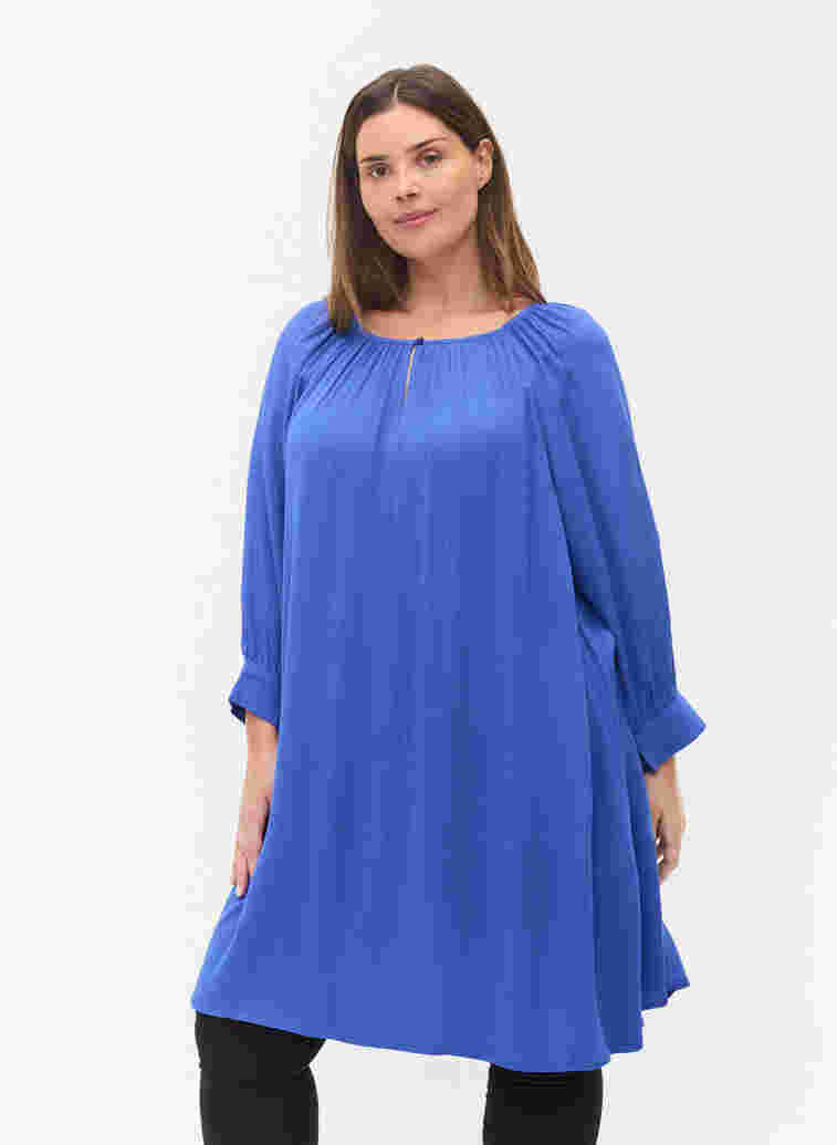 Viscose tunic with 3/4 sleeves, Dazzling Blue, Model