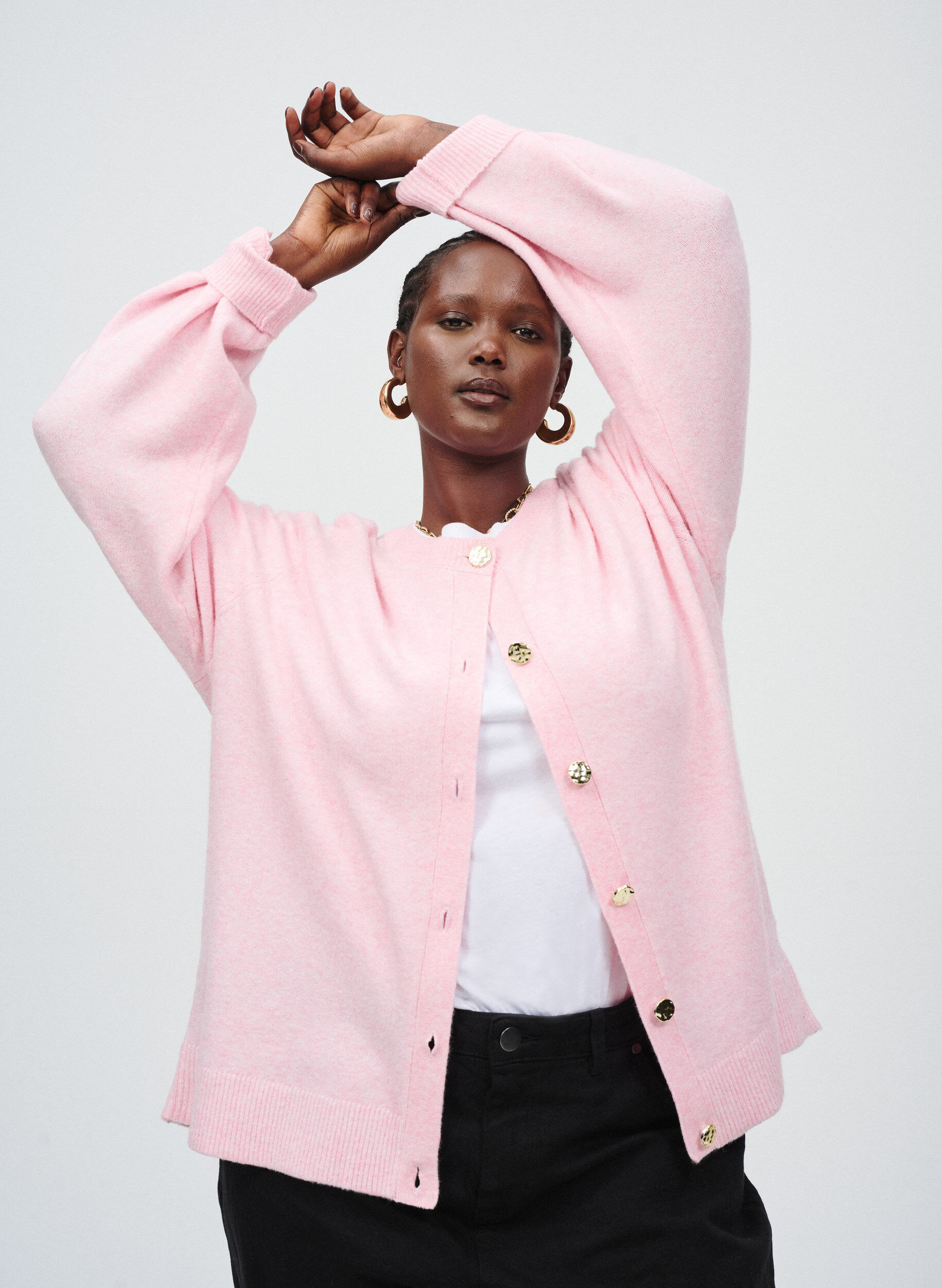 Cardigan in soft knit with gold-coloured buttons