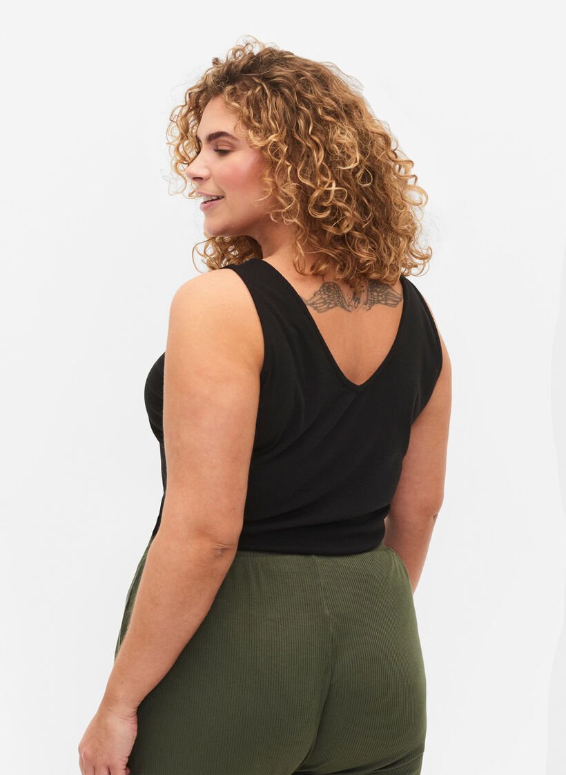 Basic top in rib with v-neckline, Black, Model image number 1
